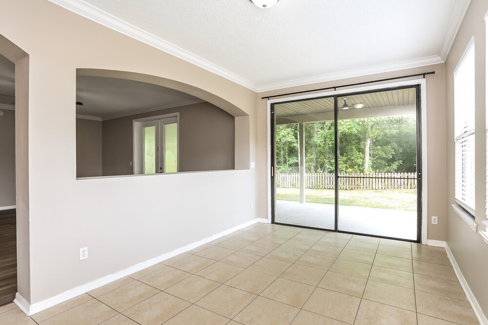 5-Bed Rental on 703 Red Cedar photo 15