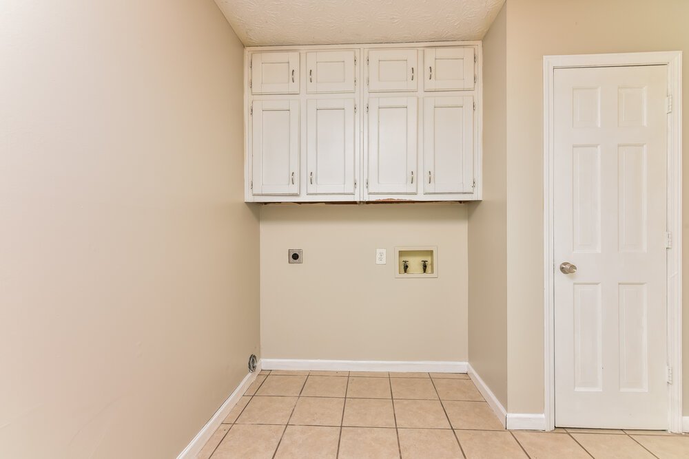 4-Bed Rental on 5002 Post Road photo 15