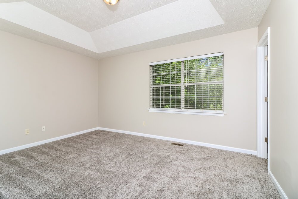 3-Bed Rental on 3884 Welham Green photo 15