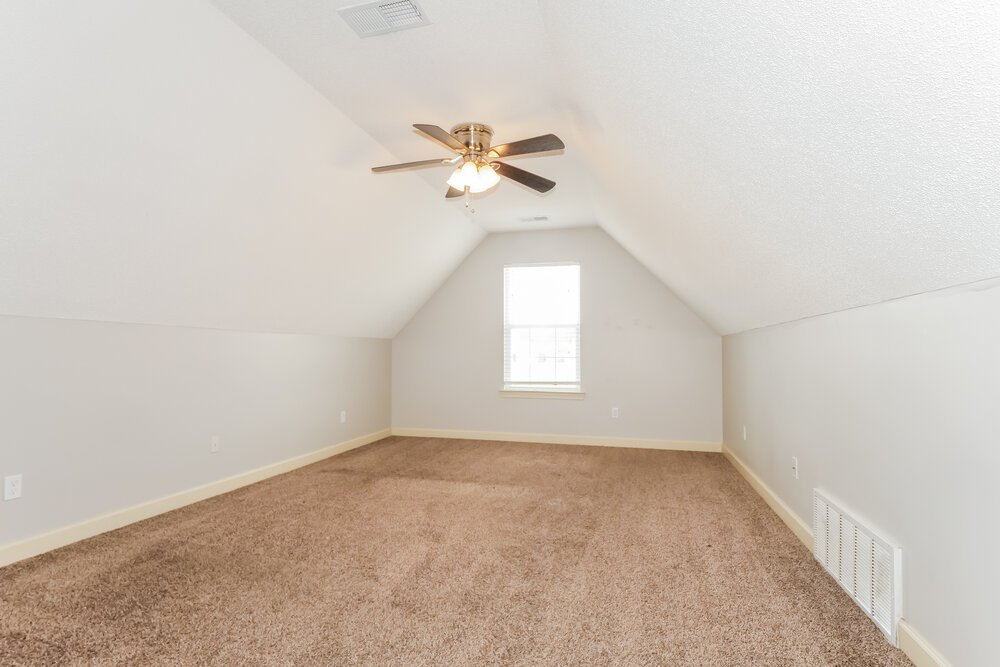 4-Bed Rental on 3835 Farm Pond photo 15