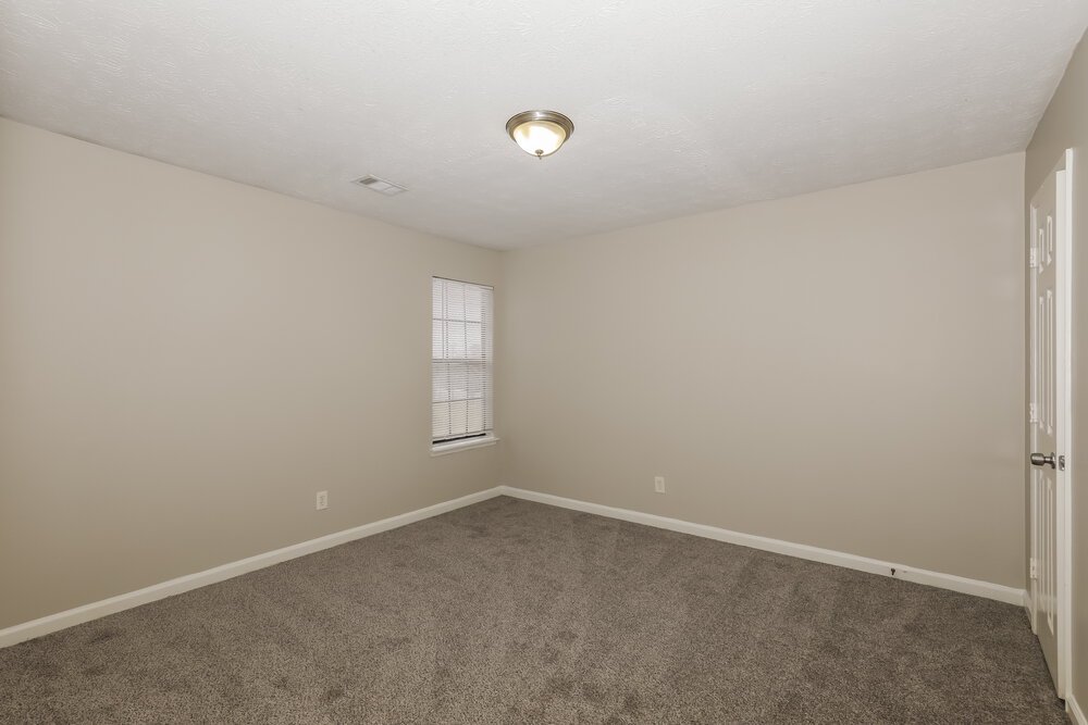 3-Bed Rental on 8194 Canyon Forge photo 15