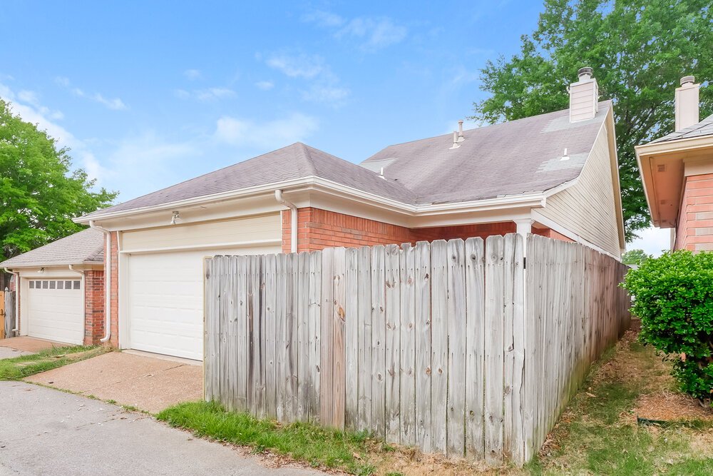 3-Bed Rental on 596 N Ericson photo 15