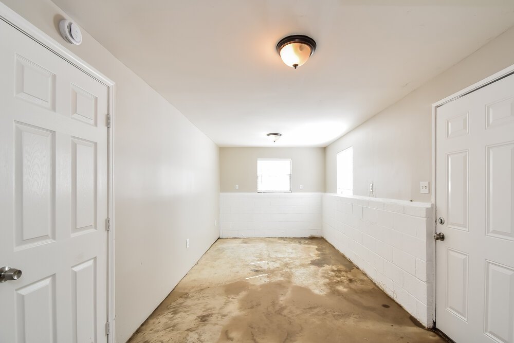 5-Bed Rental on 6815 Azalea Hill photo 16