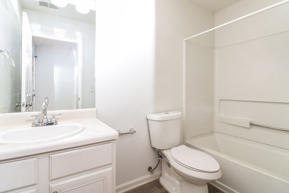 3-Bed Rental on 3716 Crescent Hill photo 16