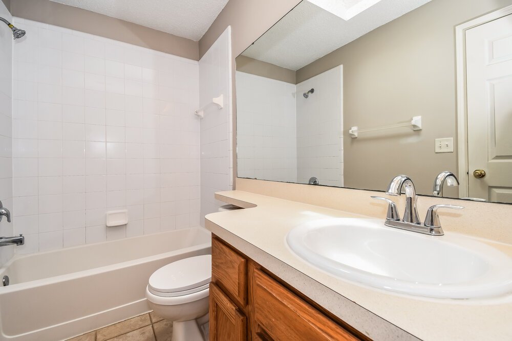 3-Bed Rental on 3504 Ayrshire St photo 16