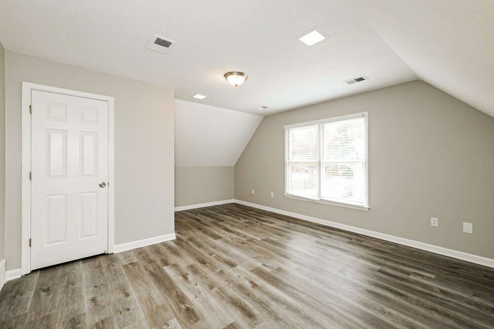 4-Bed Rental on 7440 Richmond Rd photo 16