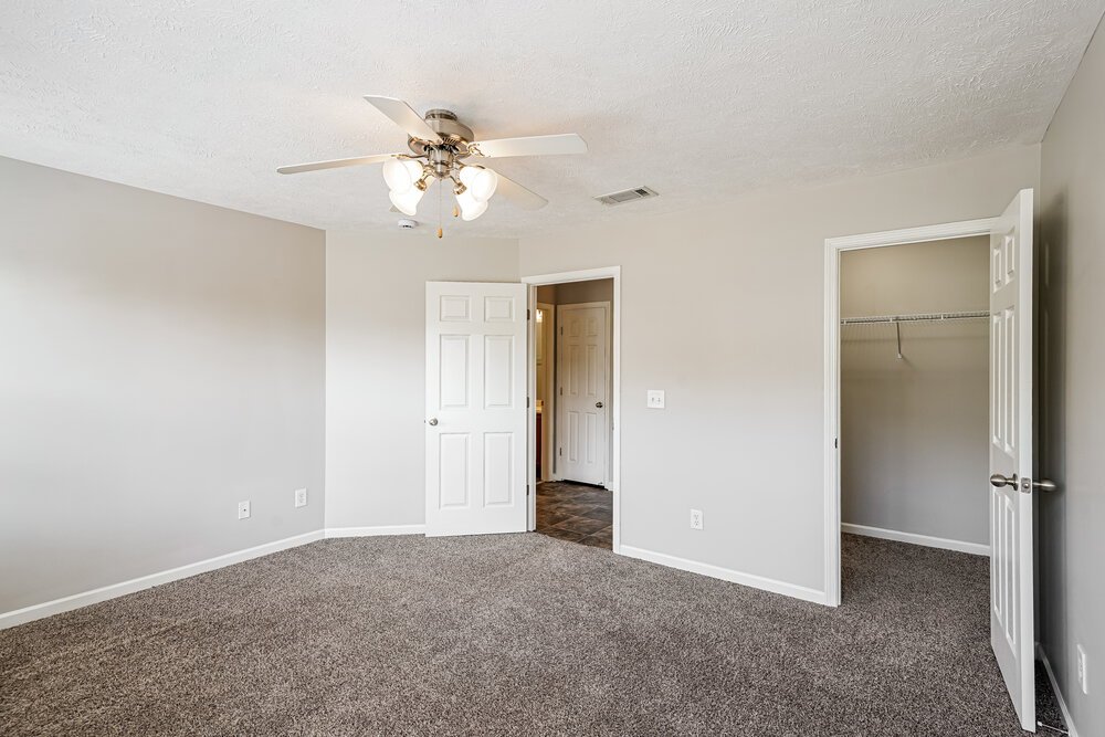 3-Bed Rental on 1416 Sprucedale Dr photo 16