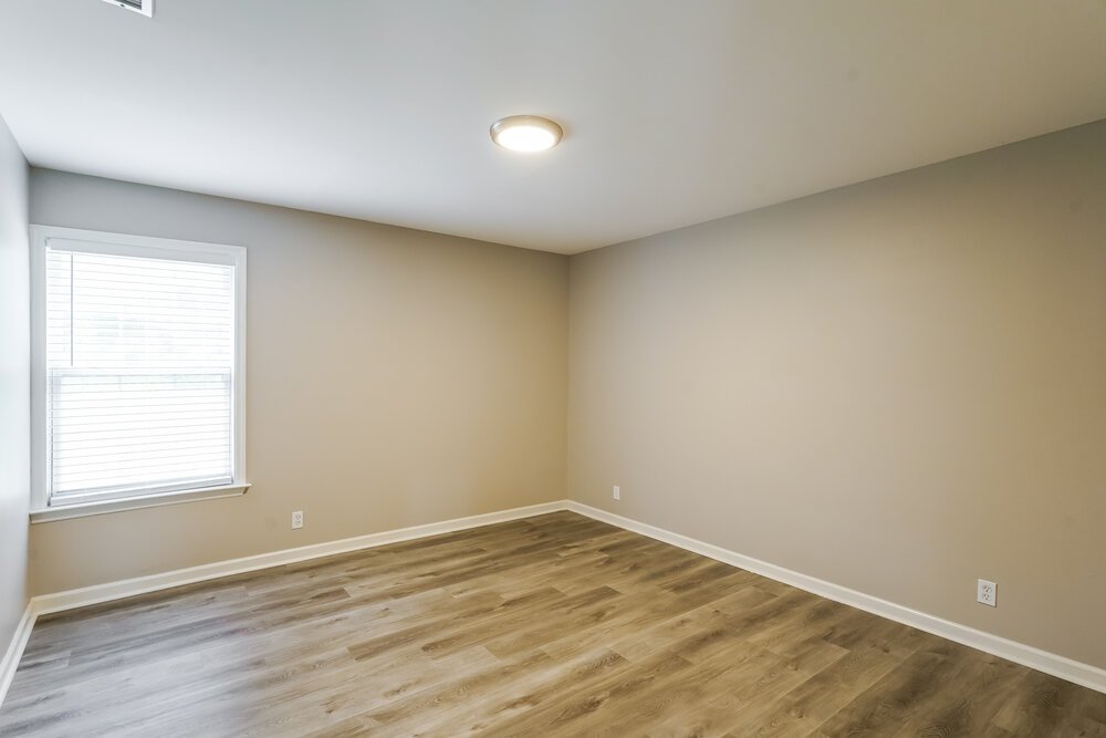 5-Bed Rental on 1212 Orchard Mountain photo 16