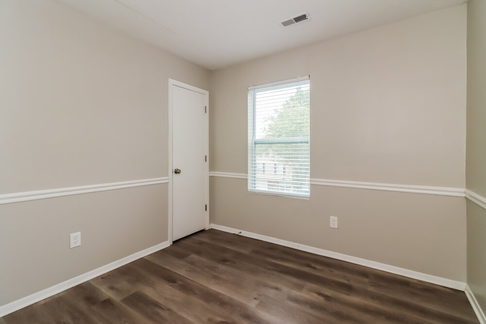 3-Bed Rental on 876 Highland Ter photo 16