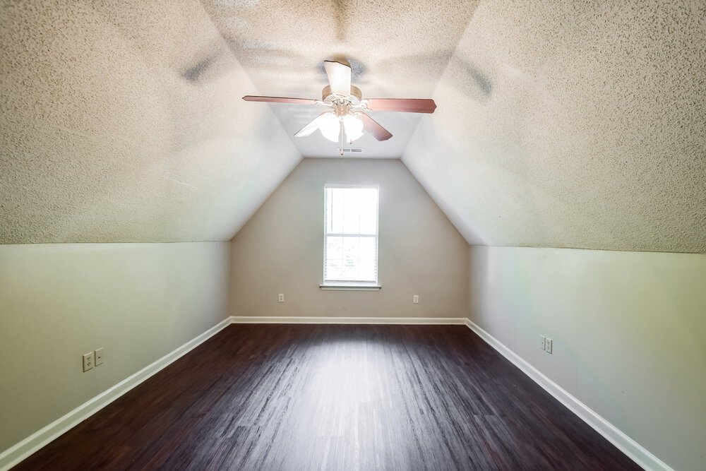 4-Bed Rental on 5604 Corvin Ln photo 16
