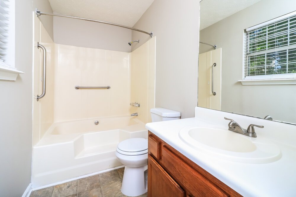3-Bed Rental on 3884 Welham Green photo 16