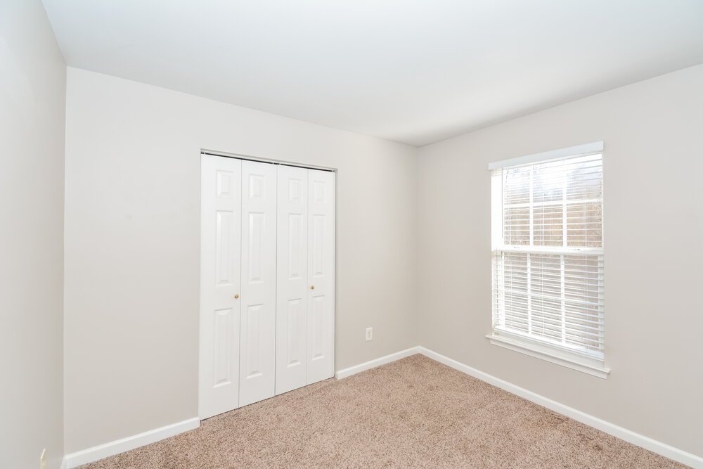 4-Bed Rental on 1437 Timber Ridge photo 16