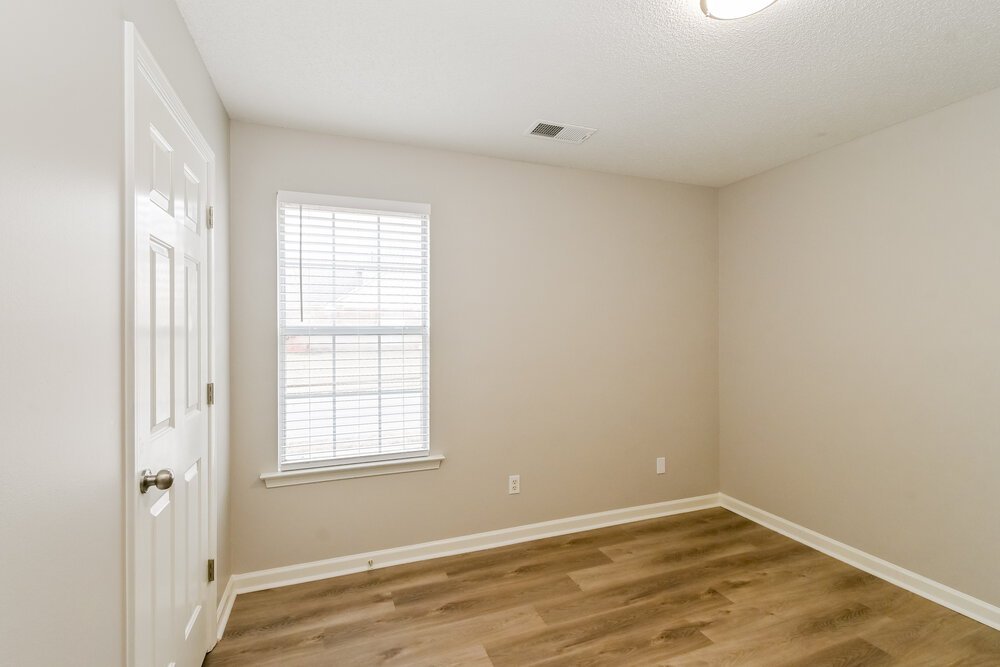4-Bed Rental on 2752 Misty Valley photo 16