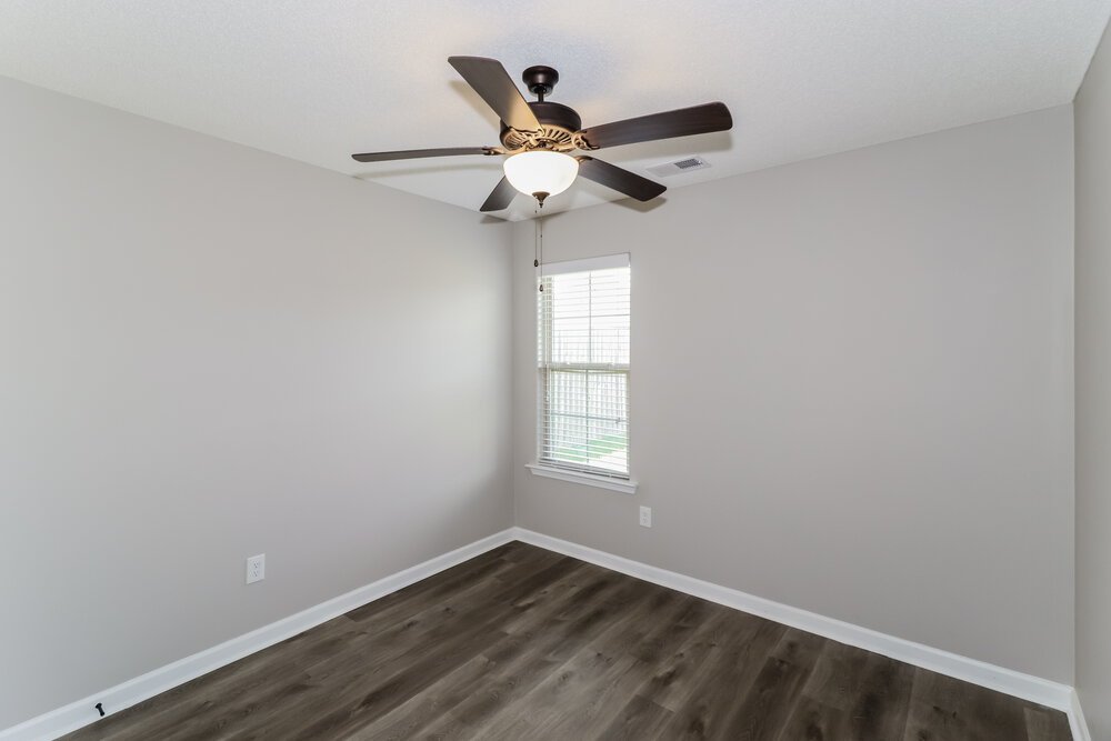4-Bed Rental on 9466 Darren Cir photo 16