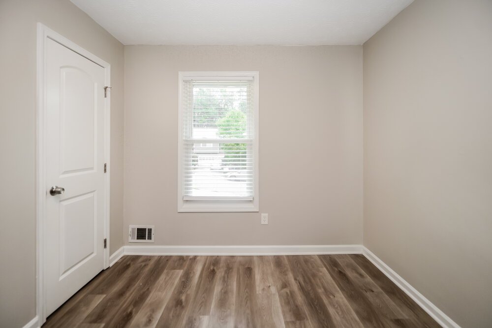 3-Bed Rental on 1658 Eric Cir photo 16