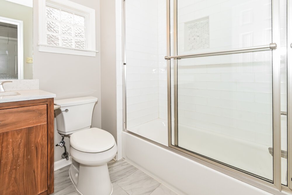 3-Bed Rental on 2236 Oak Hollow photo 16