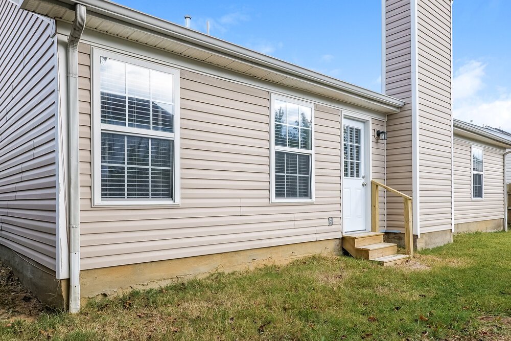 3-Bed Rental on 1008 Tom Hailey photo 16
