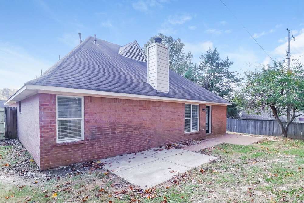 3-Bed Rental on 5714 Pecan Trace photo 16