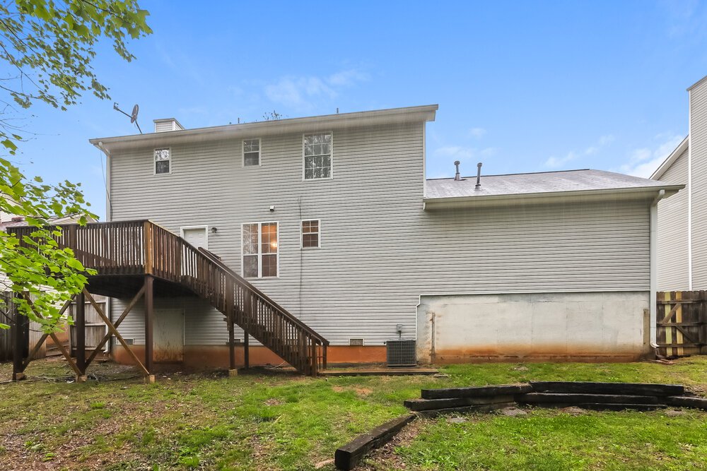 3-Bed Rental on 774 Fernstone Trail photo 16
