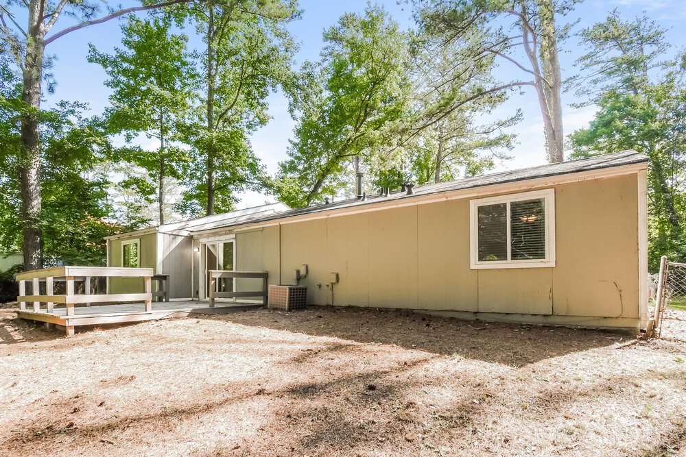 3-Bed Rental on 1860 Suwanee Ridge photo 16