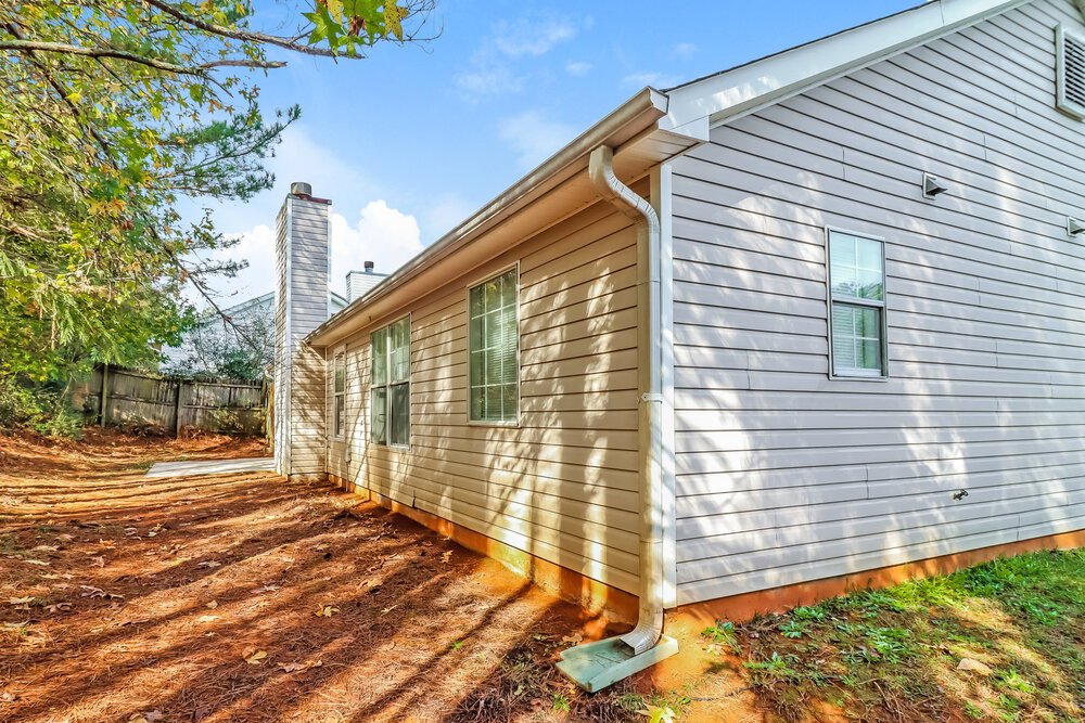 3-Bed Rental on 702 Shoal Circle photo 16