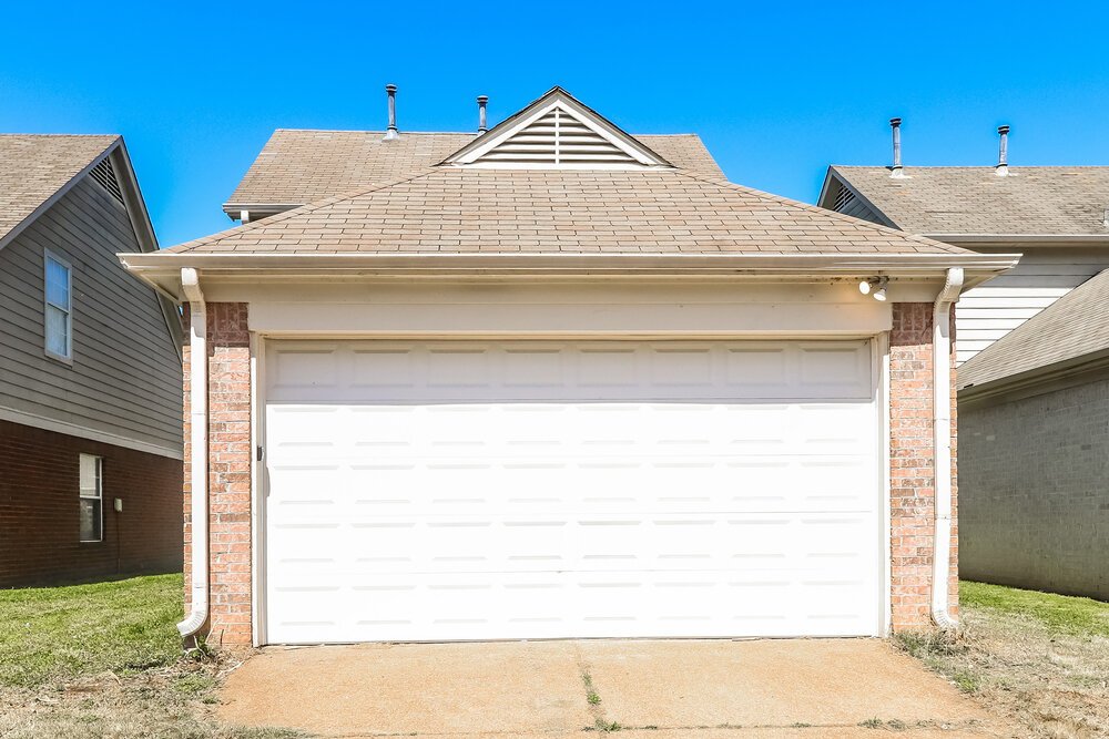 3-Bed Rental on 10093 Woodland Hills photo 16