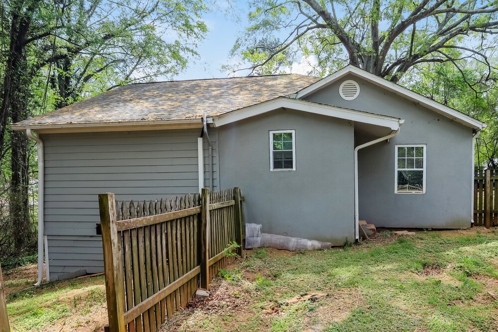 3-Bed Rental on 730 Parker St photo 16