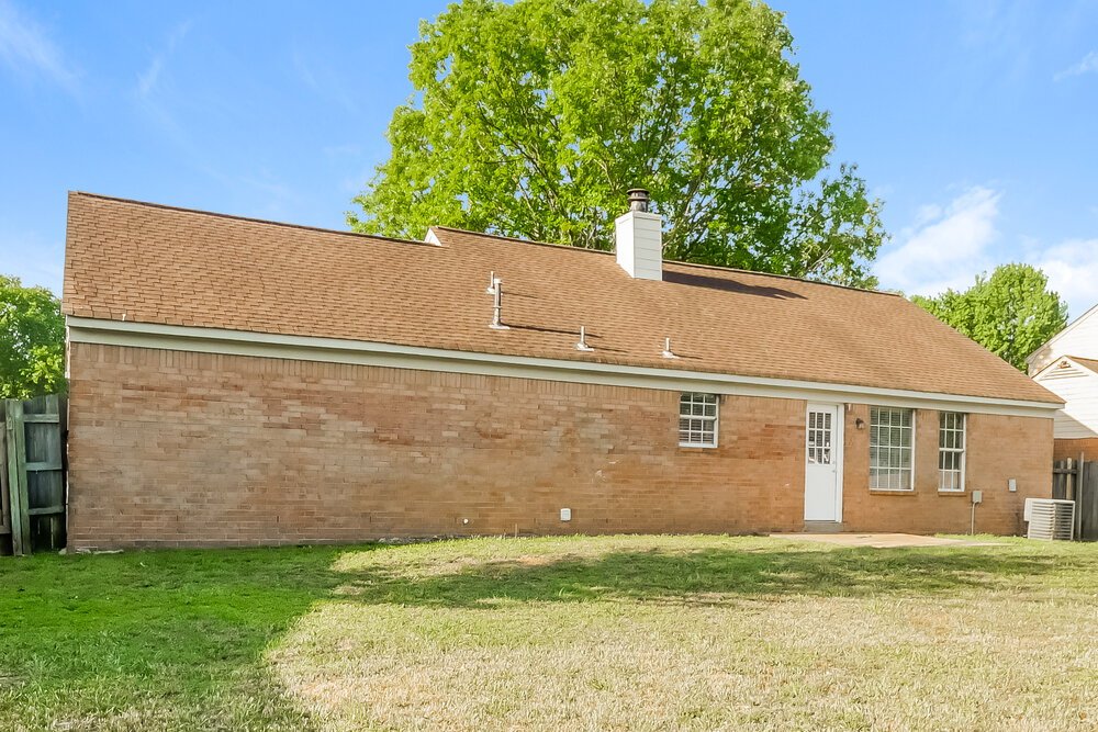 3-Bed Rental on 6916 Fox Briar photo 16