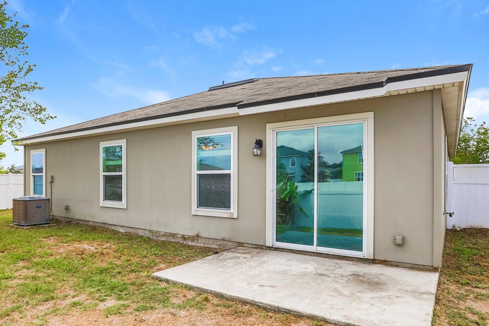 4-Bed Rental on 3426 Canyon Falls photo 16