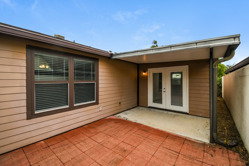 3-Bed Rental on 1967 Bluebird Run photo 16