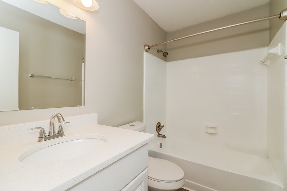 3-Bed Rental on 876 Highland Ter photo 17