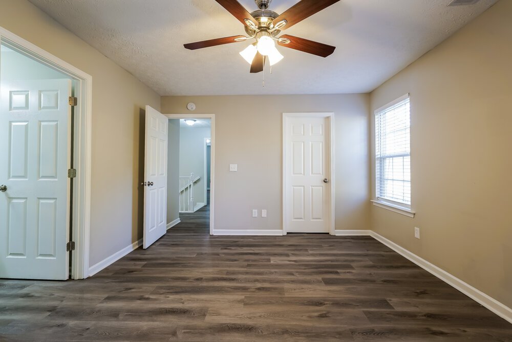 4-Bed Rental on 210 Prescott Ct photo 17