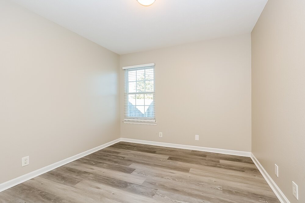 3-Bed Rental on 7552 W Winchester photo 17