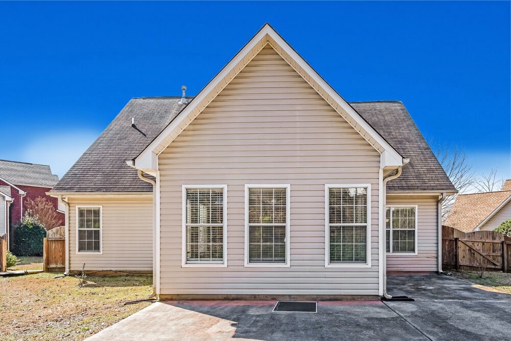 4-Bed Rental on 654 Highpoint Way photo 17