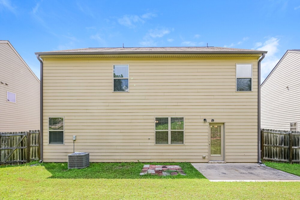 5-Bed Rental on 1156 Werre Way photo 17