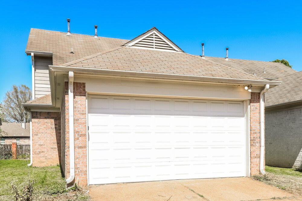 3-Bed Rental on 10093 Woodland Hills photo 17