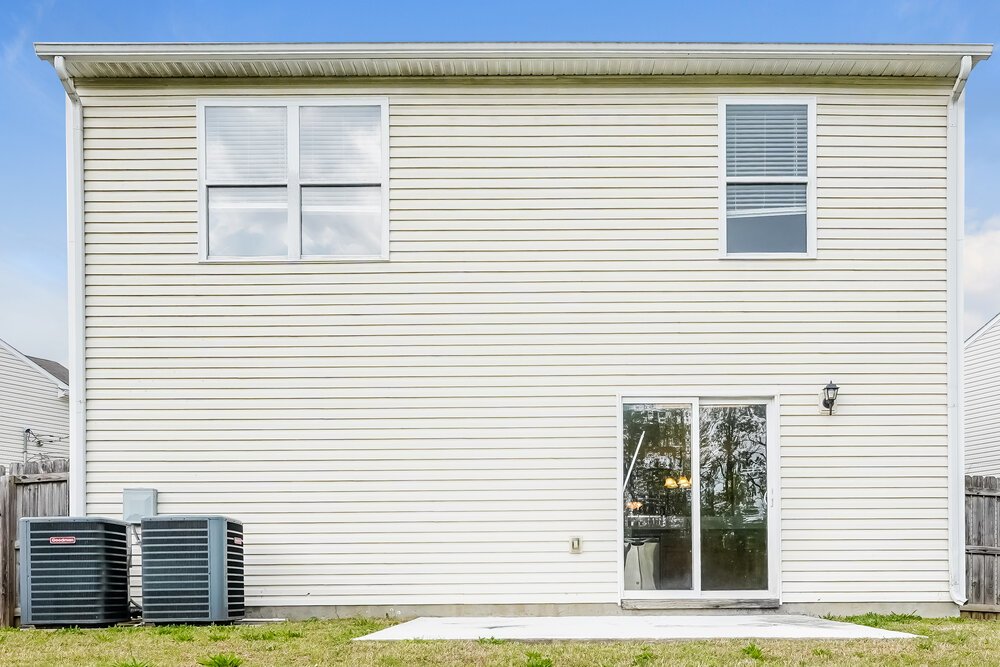 4-Bed Rental on 2893 Creekbend Dr photo 17