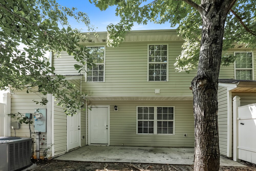 3-Bed Rental on 1902 Grove Way photo 17