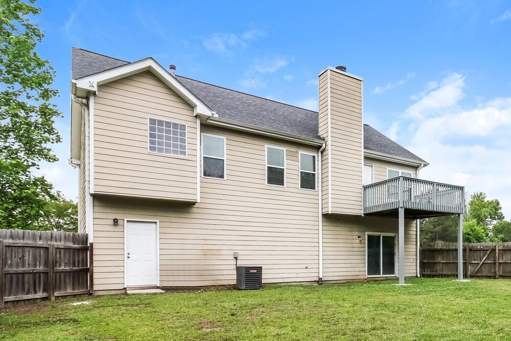 4-Bed Rental on 55 Richmond Dr photo 17