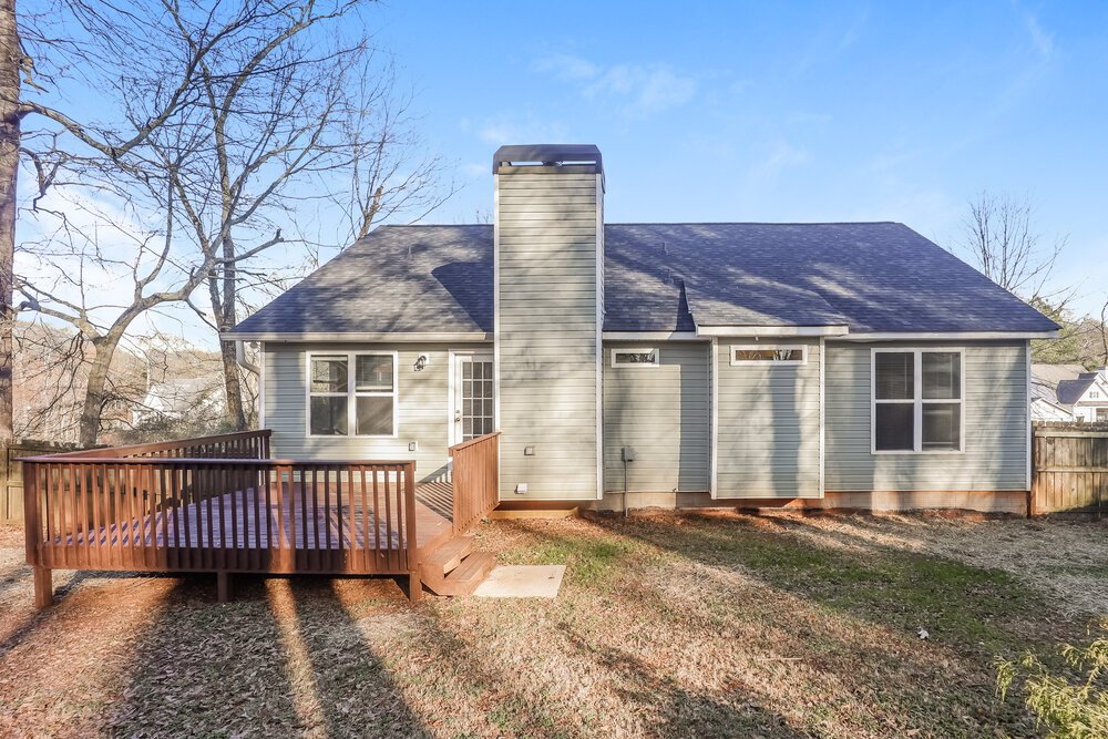 4-Bed Rental on 18 Forrest Ln photo 18