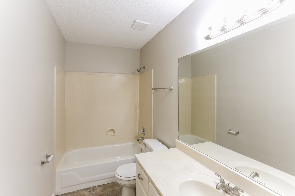3-Bed Rental on 6688 Ross Manor photo 18