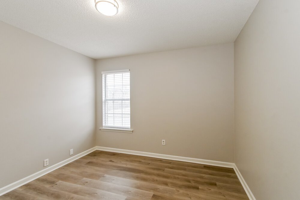 4-Bed Rental on 2752 Misty Valley photo 18