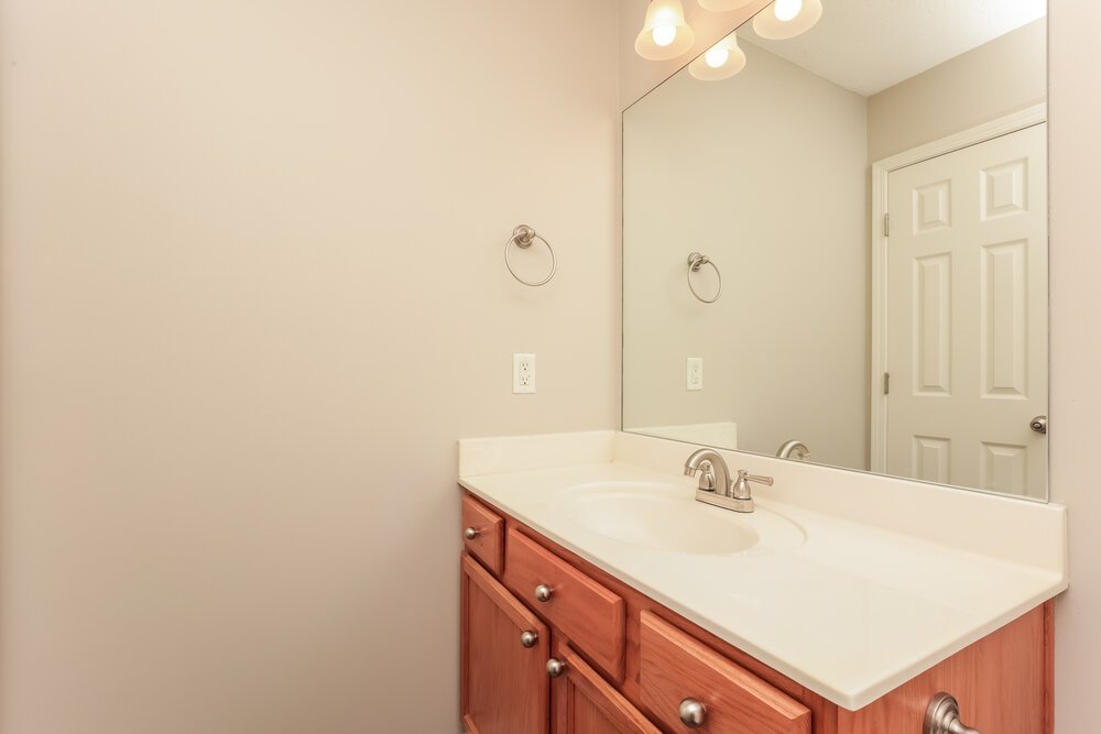3-Bed Rental on 1316 S Hampton photo 18