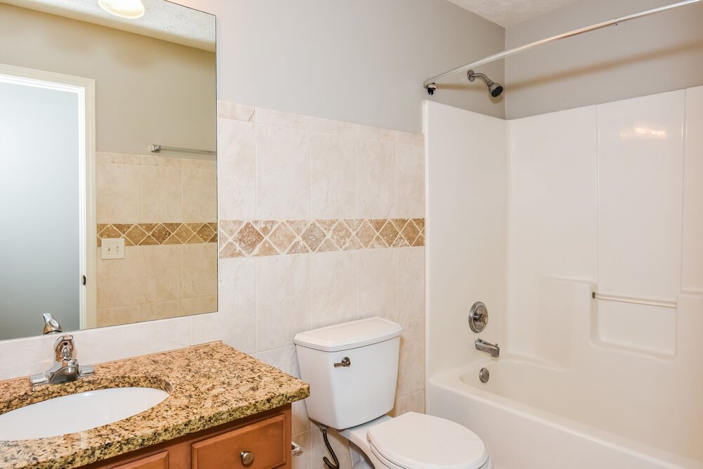 4-Bed Rental on 1305 Bramlett Blvd photo 18