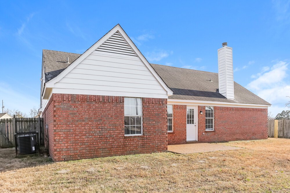 3-Bed Rental on 6688 Ross Manor photo 19