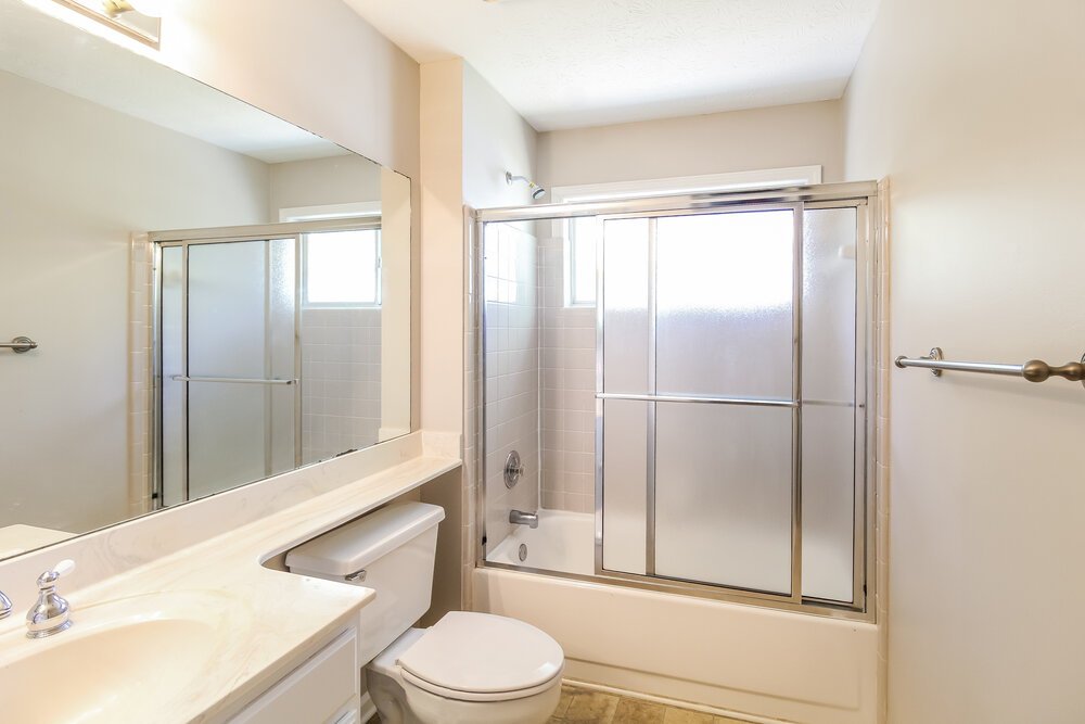 4-Bed Rental on 2915 Emerson Lake photo 19