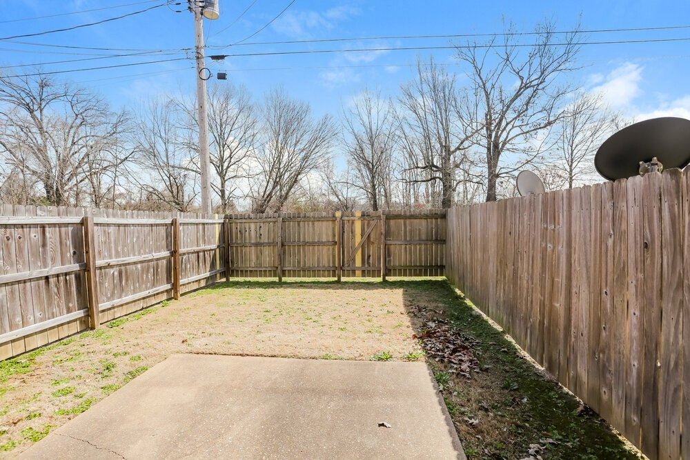 2-Bed Rental on 7760 Biloxi Cv photo 19