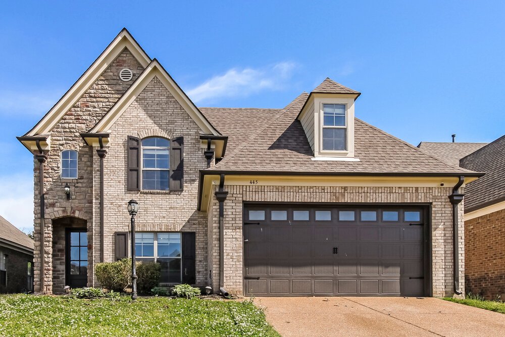 4-Bed Rental on 445 Green Willow photo 1