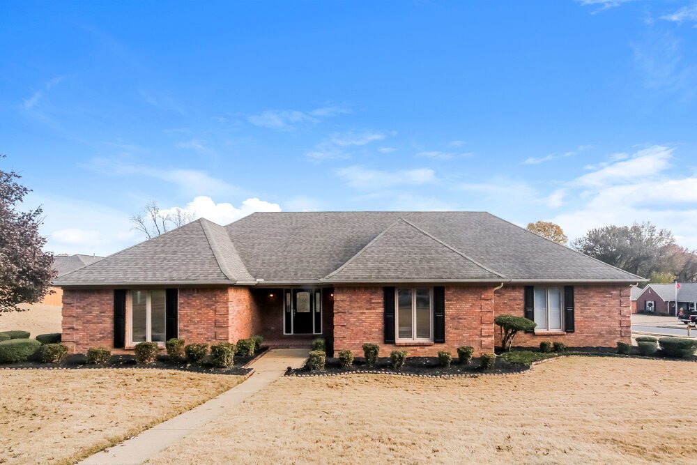 3-Bed Rental on 6404 Evergreen Dr photo 1