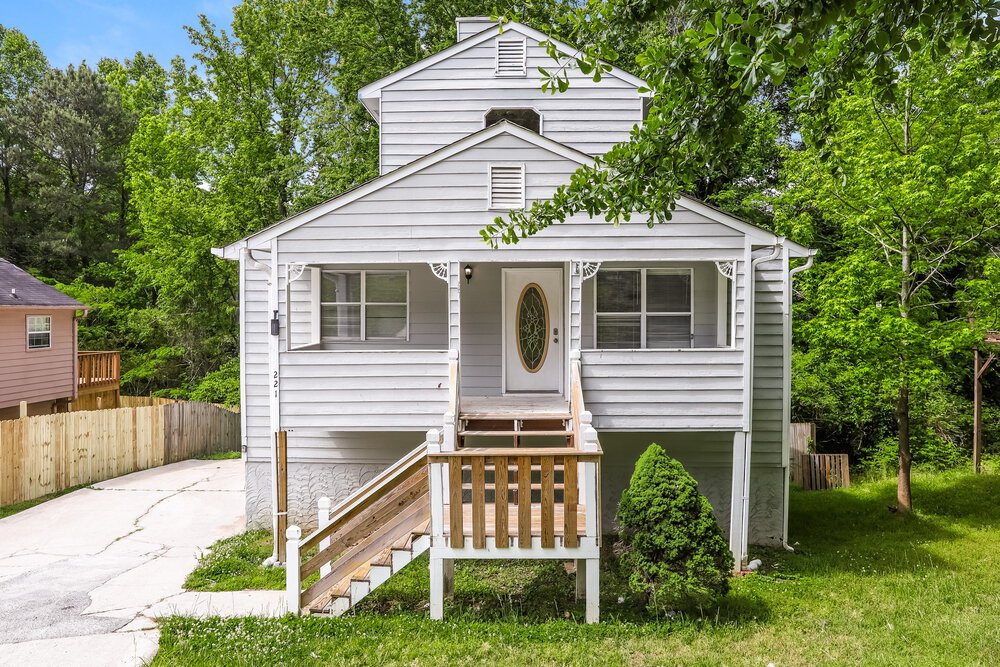 4-Bed Rental on 221 Clydesdale Lane photo 1